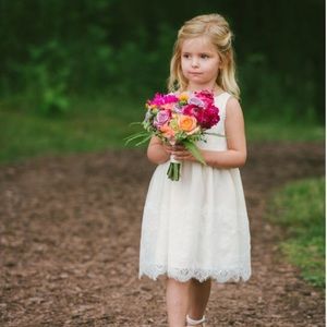 David’s Bridal Flower Girl Dress - size 5